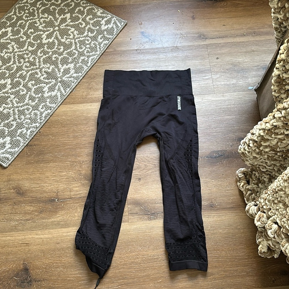 Black Gymshark leggings